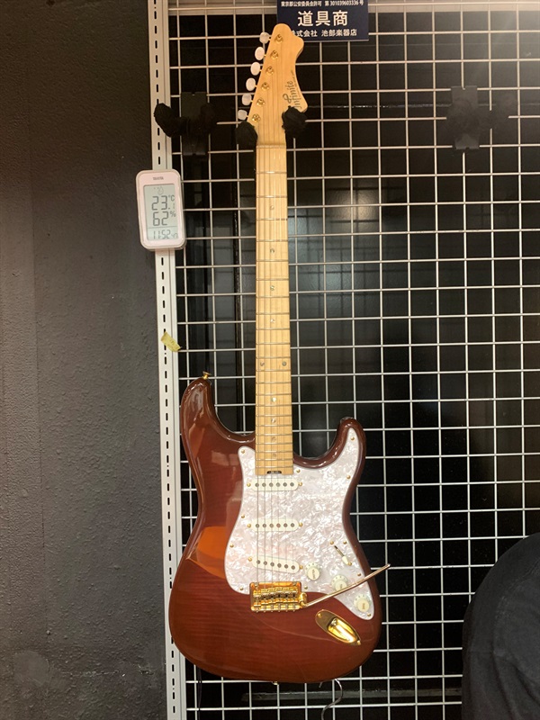Infinite Trad Fullsize ST Bent Topの画像